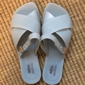 Melissa Diane + Jason Wu Stylish Slides